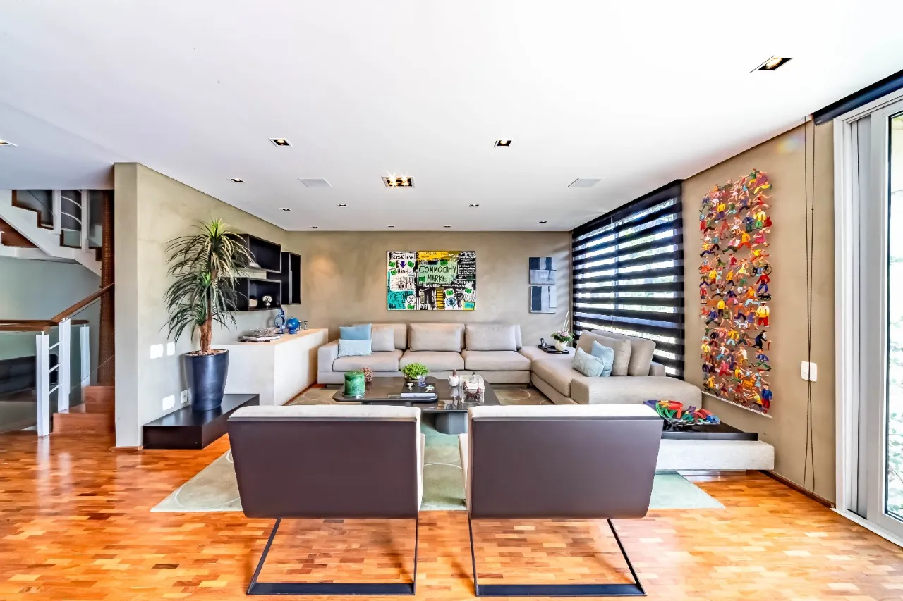 Casa com projeto amplo e iluminado, para viver com segurança, em um condomínio no Alto de Pinheiros. – 19287