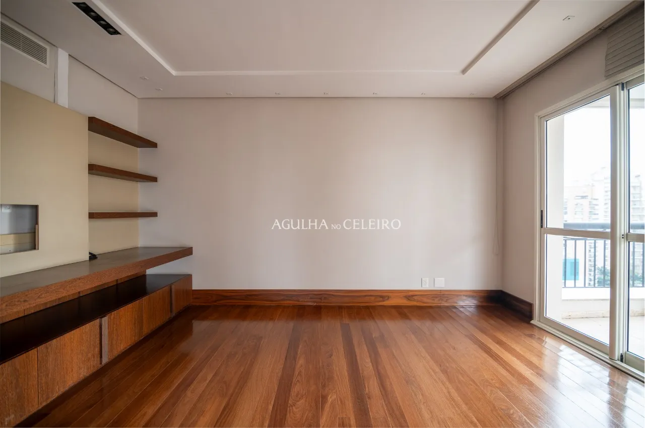 Amplo e sofisticado apartamento com planta inteligente e versátil. – 19330