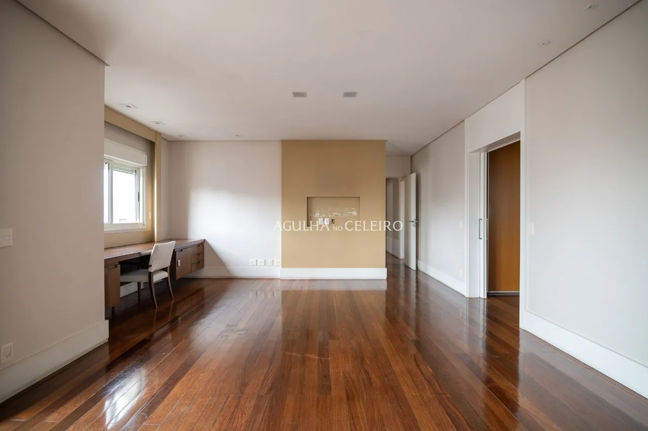 Amplo e sofisticado apartamento com planta inteligente e versátil. – 19330