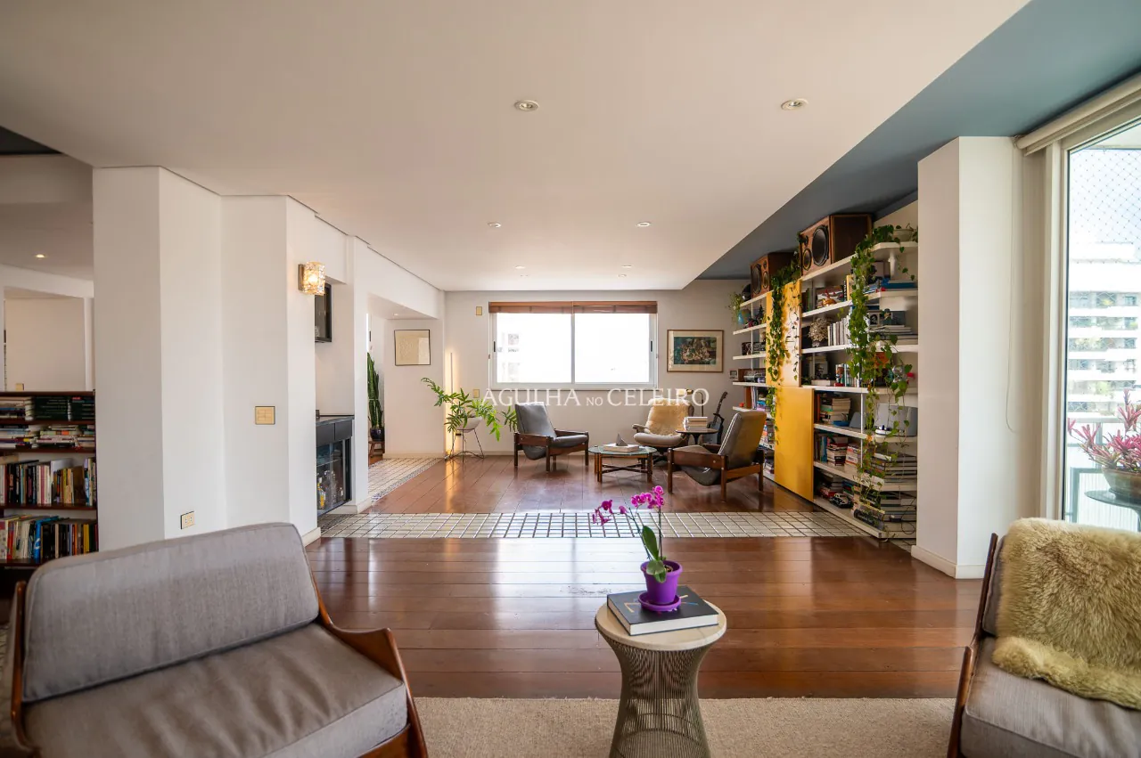 Apartamento reformado e com localização incrível para venda no Jardim América – AP3797