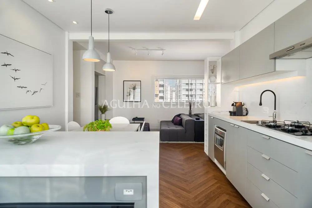 Apartamento reformado no Jardim América. – AP3924