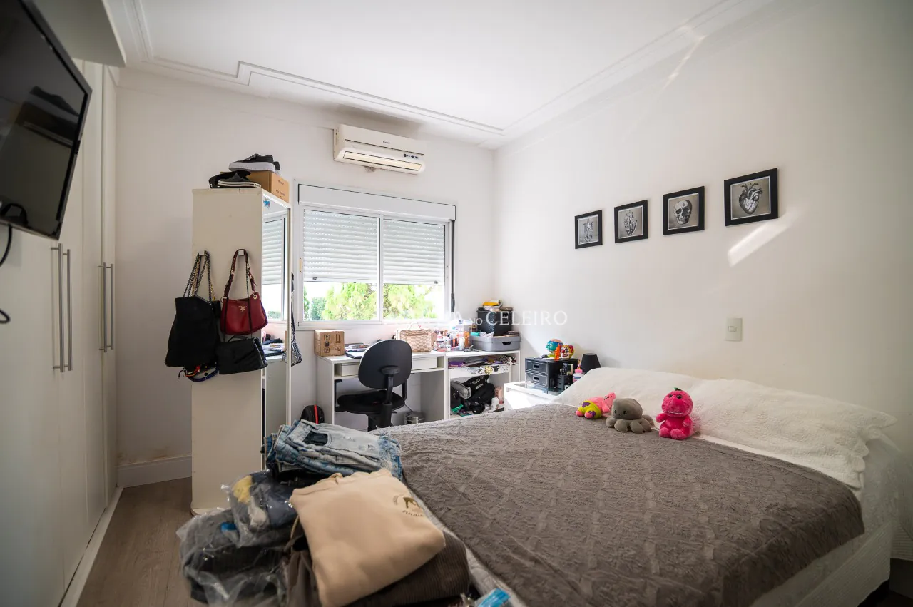 Casa Reformada em Condomínio Diferenciado em Moema – CA1208