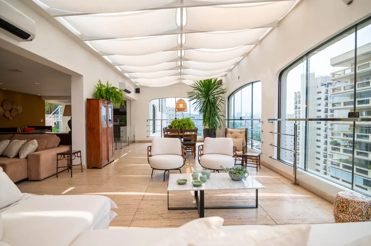 Cobertura exclusiva com vista deslumbrante no Alto de Pinheiros. – CO0064