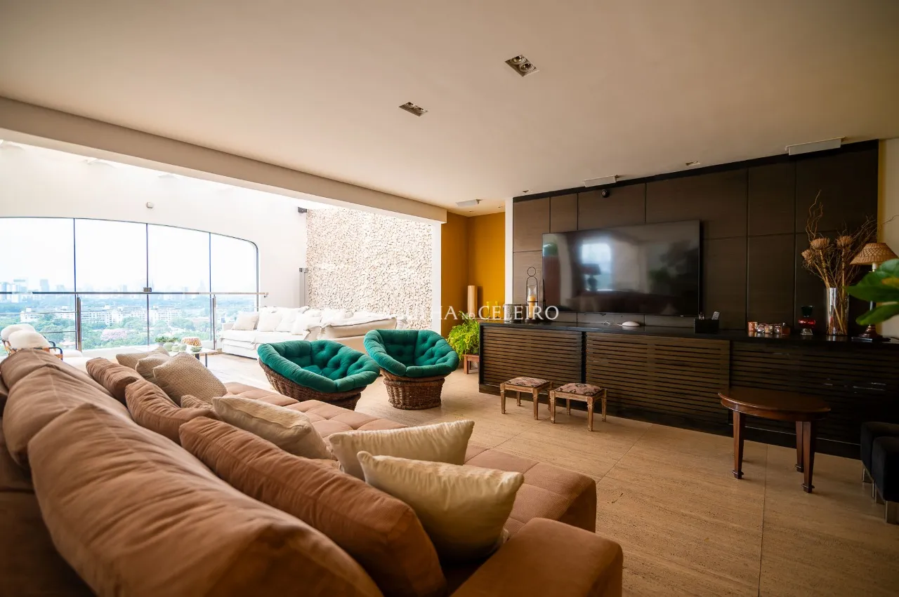 Cobertura exclusiva com vista deslumbrante no Alto de Pinheiros. – CO0064