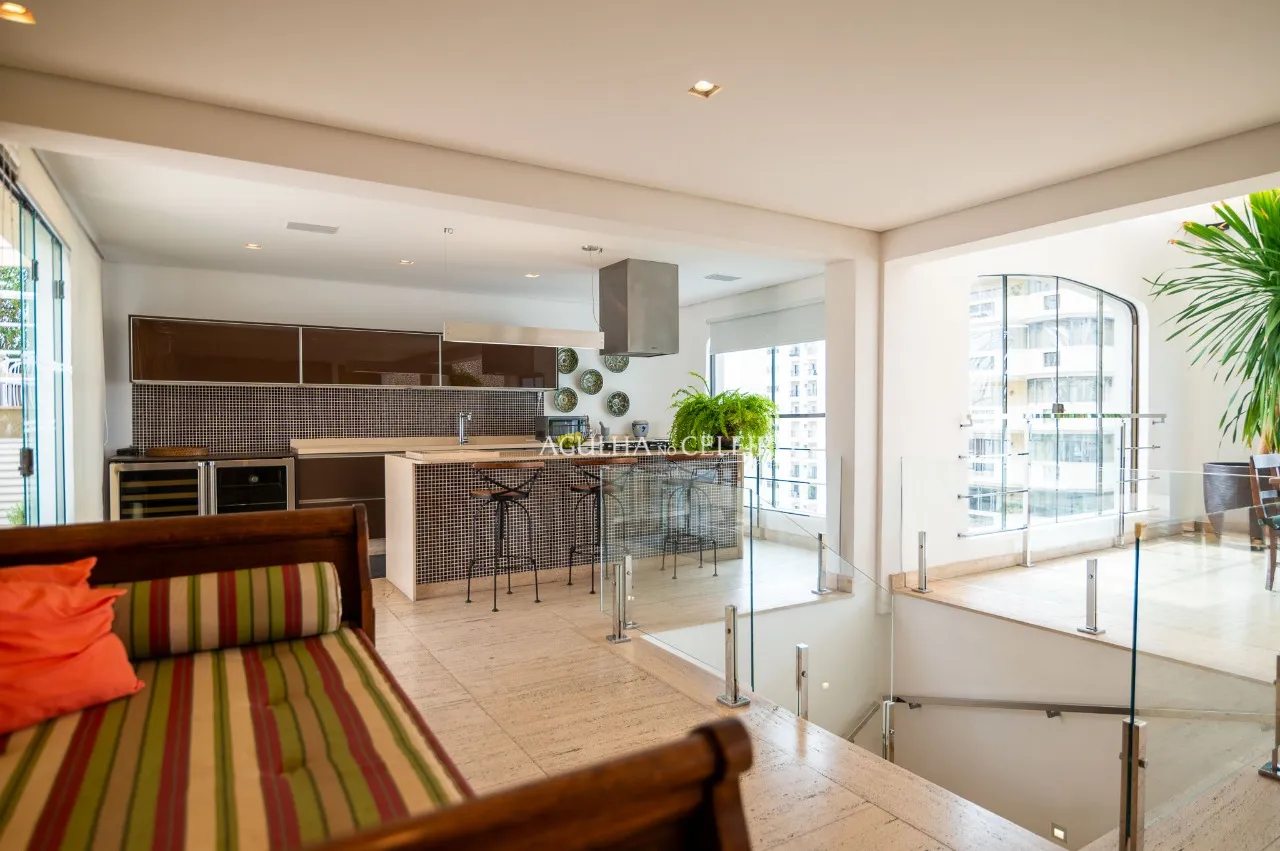 Cobertura exclusiva com vista deslumbrante no Alto de Pinheiros. – CO0064