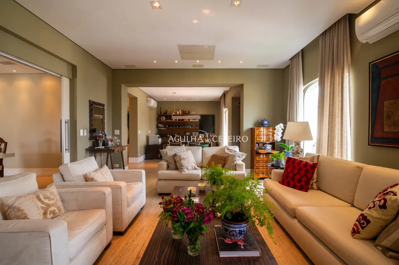 Cobertura exclusiva com vista deslumbrante no Alto de Pinheiros. – CO0064