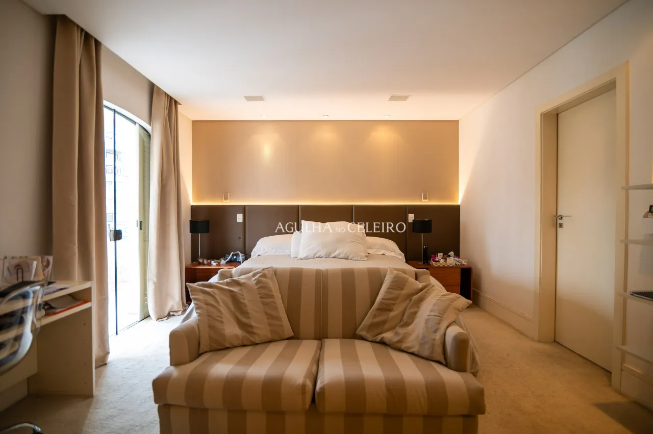 Cobertura exclusiva com vista deslumbrante no Alto de Pinheiros. – CO0064