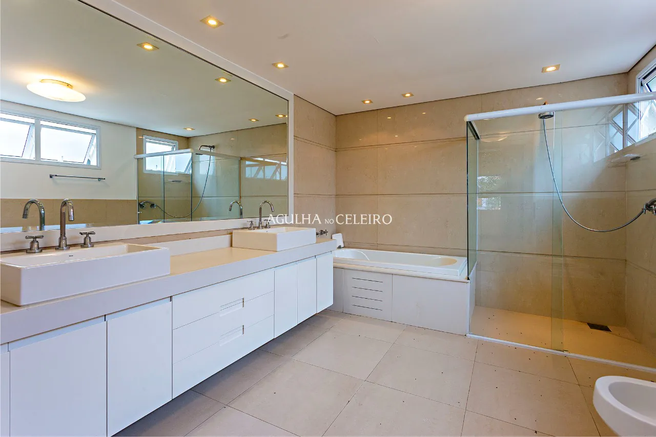 casa-a-250-metros-do-parque-ibirapuera-a-venda-no-jardim-luzitania-18508-16