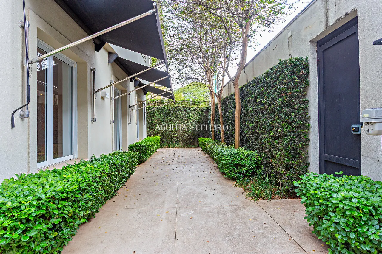 casa-a-250-metros-do-parque-ibirapuera-a-venda-no-jardim-luzitania-18508-2