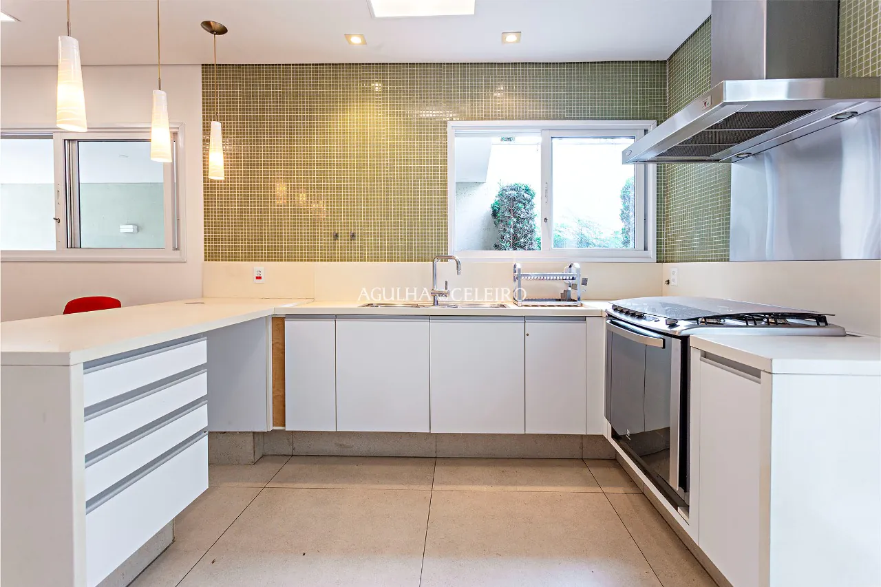 casa-a-250-metros-do-parque-ibirapuera-a-venda-no-jardim-luzitania-18508-9