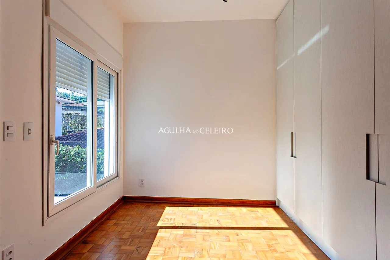 casa-novinha-em-folha-e-com-muita-luz-natural-no-alto-de-pinheiros-19468-10