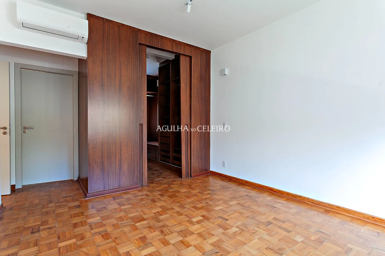 casa-novinha-em-folha-e-com-muita-luz-natural-no-alto-de-pinheiros-19468-11