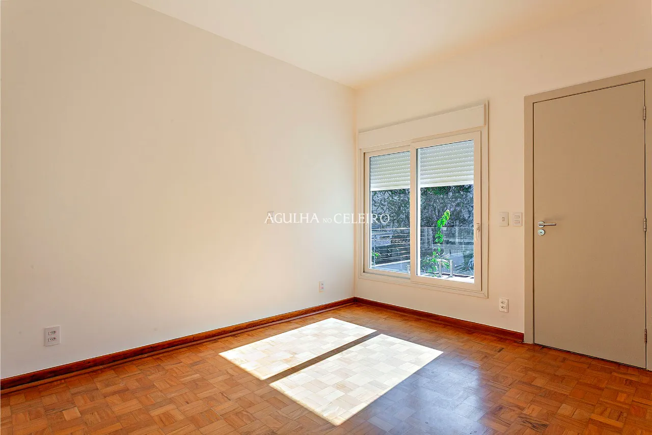 casa-novinha-em-folha-e-com-muita-luz-natural-no-alto-de-pinheiros-19468-14