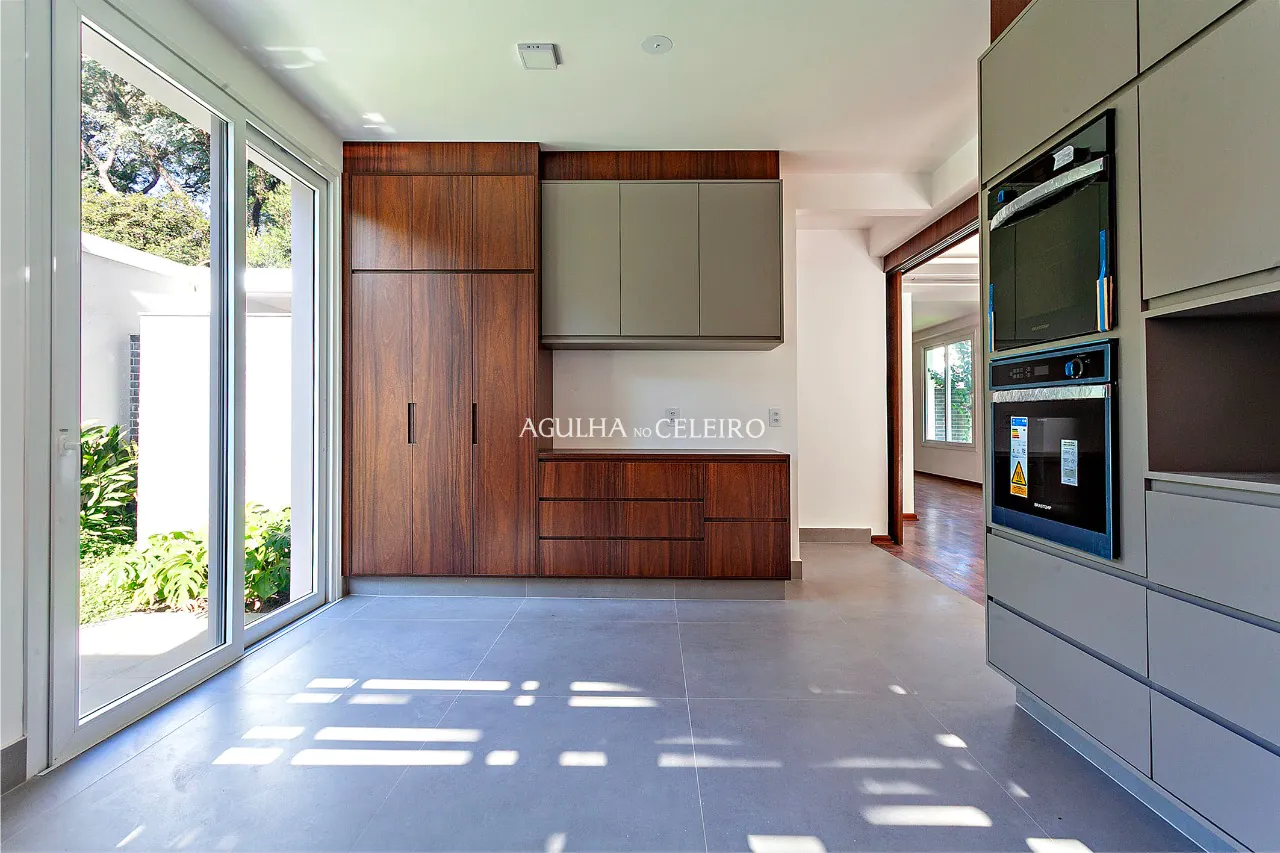 casa-novinha-em-folha-e-com-muita-luz-natural-no-alto-de-pinheiros-19468-6