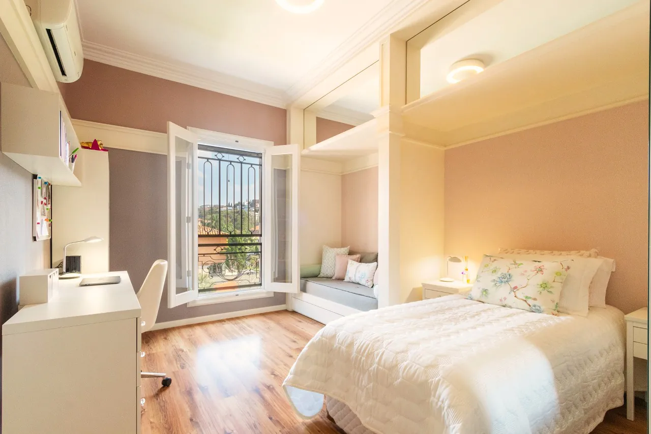 Casa com projeto assinado por Bi Crisóstomo. – 11958