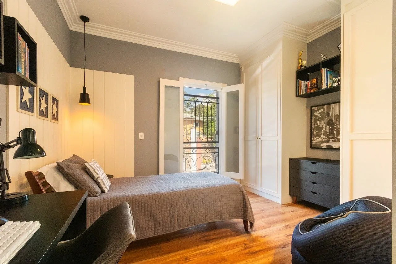 Casa com projeto assinado por Bi Crisóstomo. – 11958