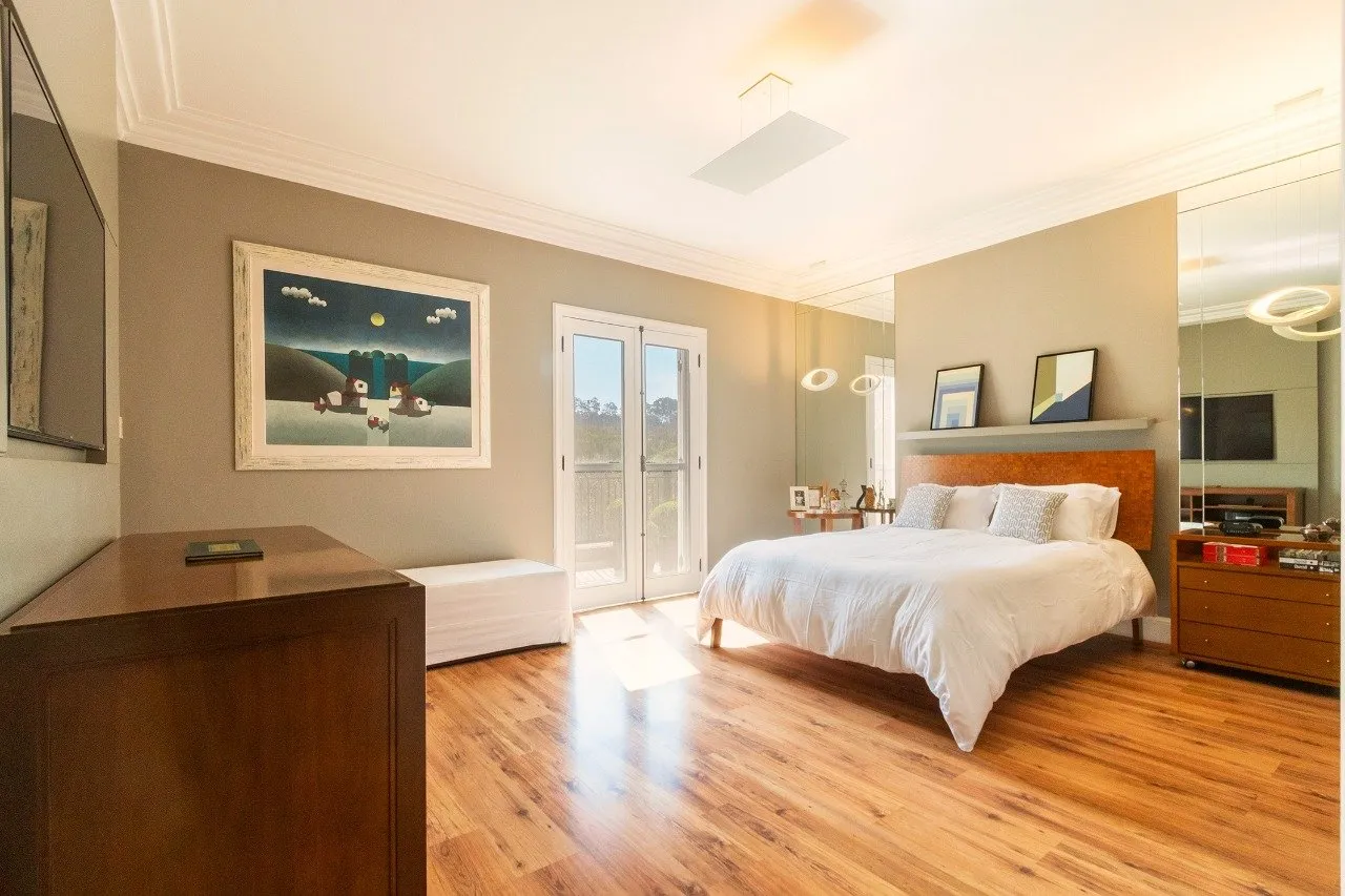 Casa com projeto assinado por Bi Crisóstomo. – 11958