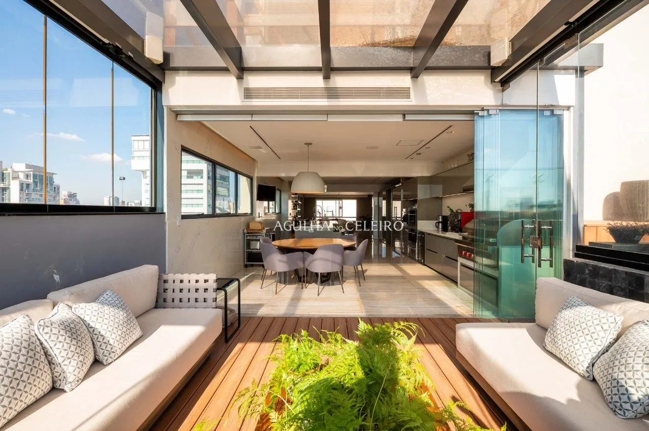 Linda Cobertura Duplex à venda em Moema – 17800