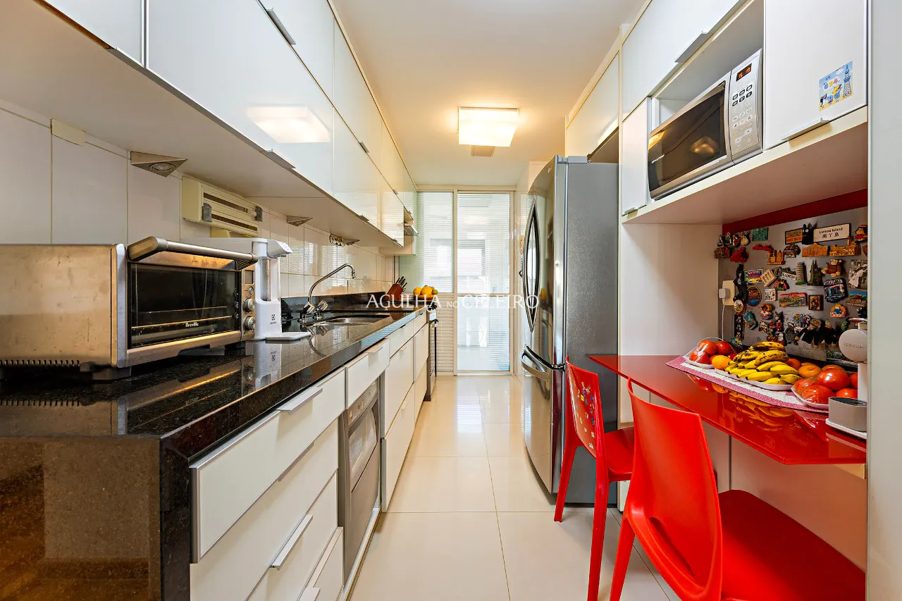 Apartamento reformado à venda na Vila Nova Conceição – 19544 - _RAF0389