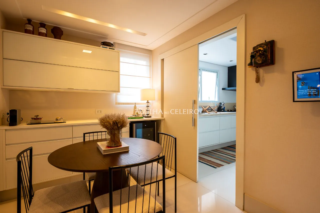 Apartamento elegante, amplos ambientes com muito bom gosto e conforto no Brooklin. – 19570