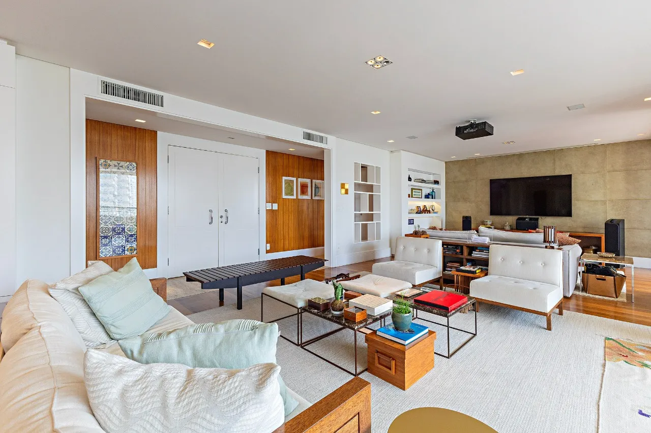 Apartamento com varanda envidraçada e lazer completo próximo ao Parque Ibirapuera – 19605