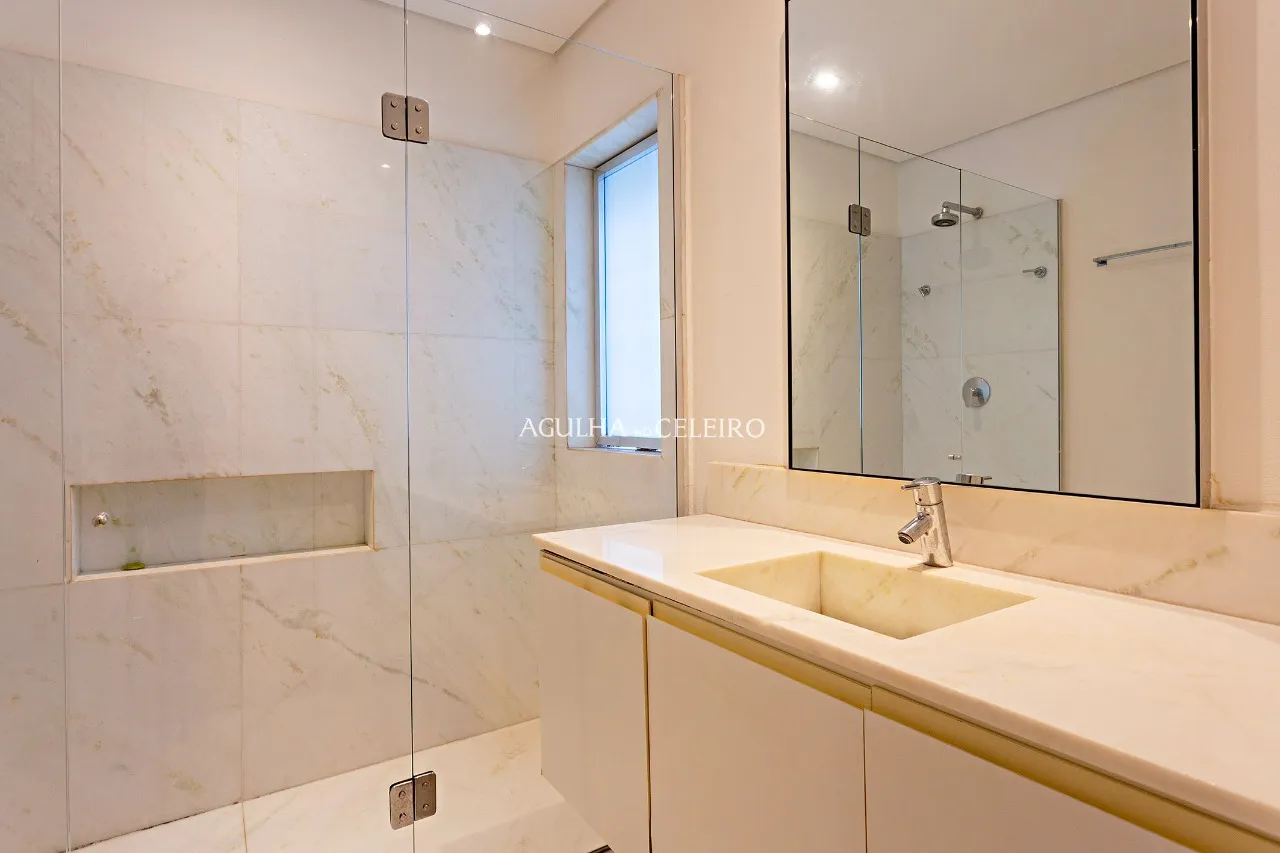 Casa encantadora pertinho do Iguatemi e Clube Pinheiros à venda no Jardim Paulistano. – 9533