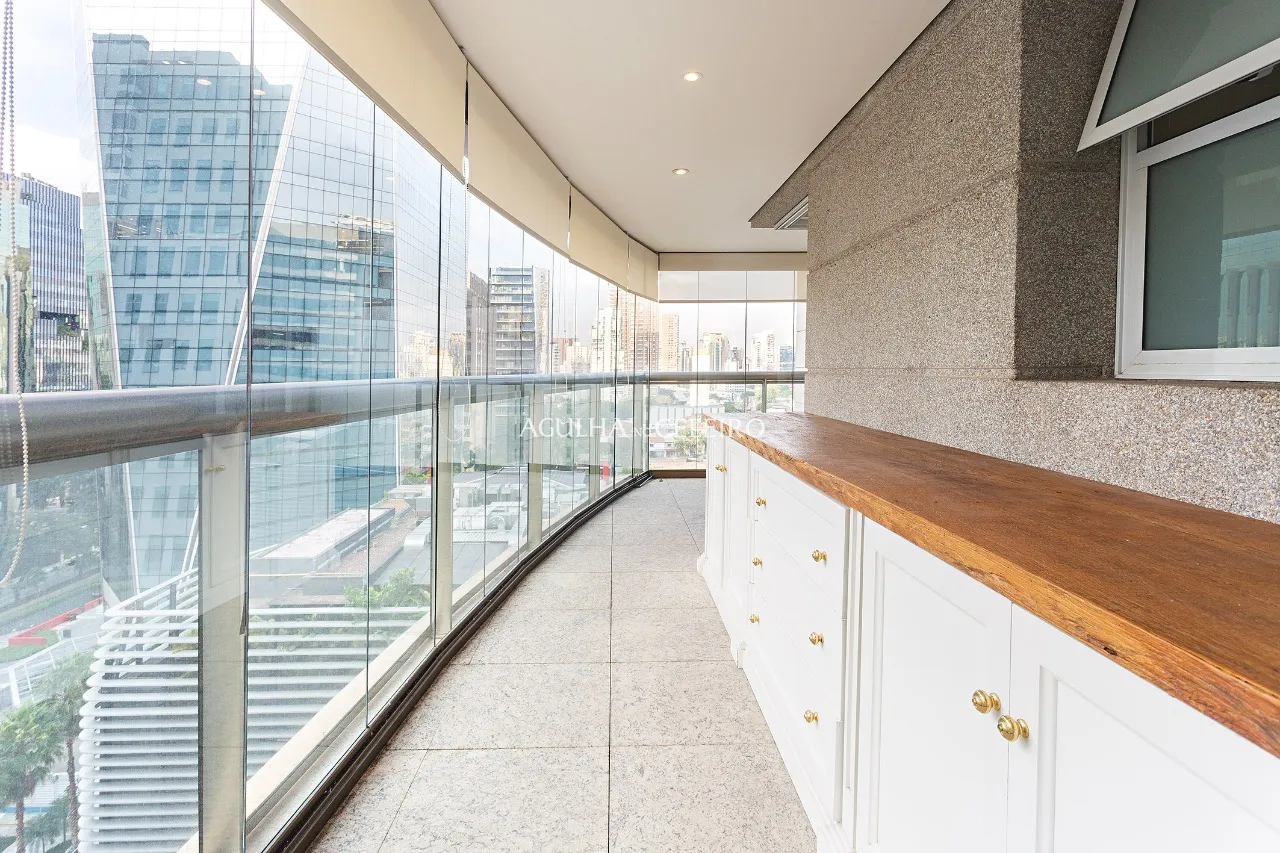 Apartamento com varanda gourmet à venda no Itaim Bibi – AP0706 - _MG_7046