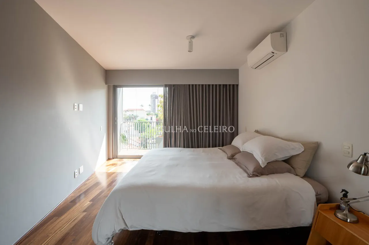 Já é um Clássico: o melhor da Zarvos, na Vila Madalena – AP2338