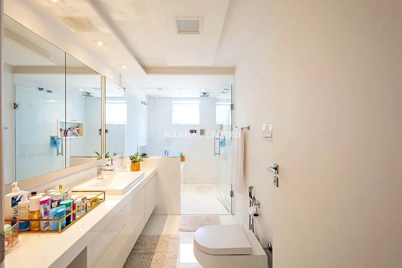 Casa de condomínio deliciosa à venda em Moema. – CA0109