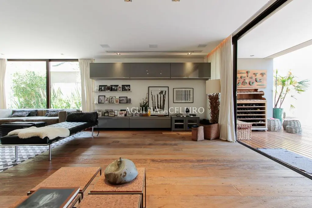 Casa moderna fantástica para venda no Jardim América. – CA0418