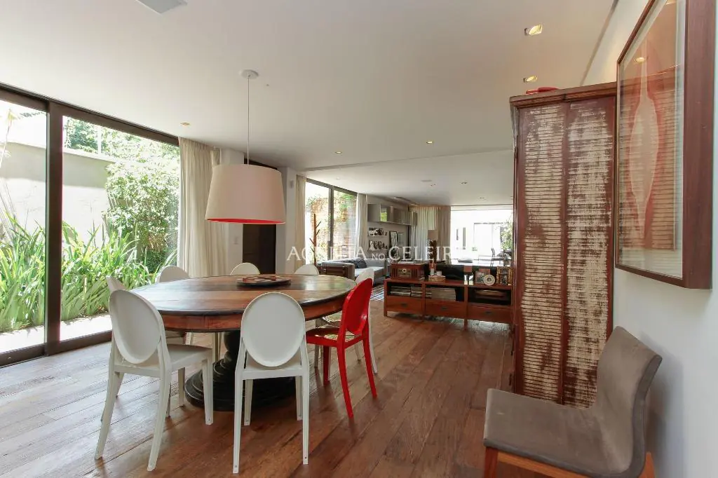 Casa moderna fantástica para venda no Jardim América. – CA0418