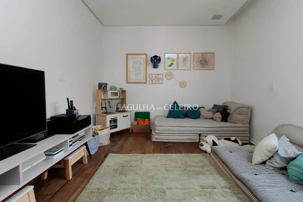 Casa moderna fantástica para venda no Jardim América. – CA0418