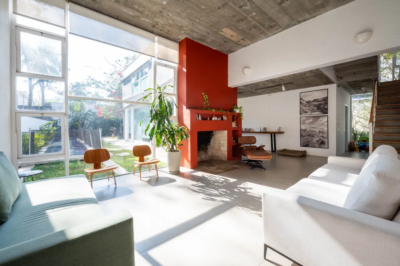 Uma casa ao serviço da Arquitetura, na localização de sonho de Alto de Pinheiros – CA0582 - 1 (1)