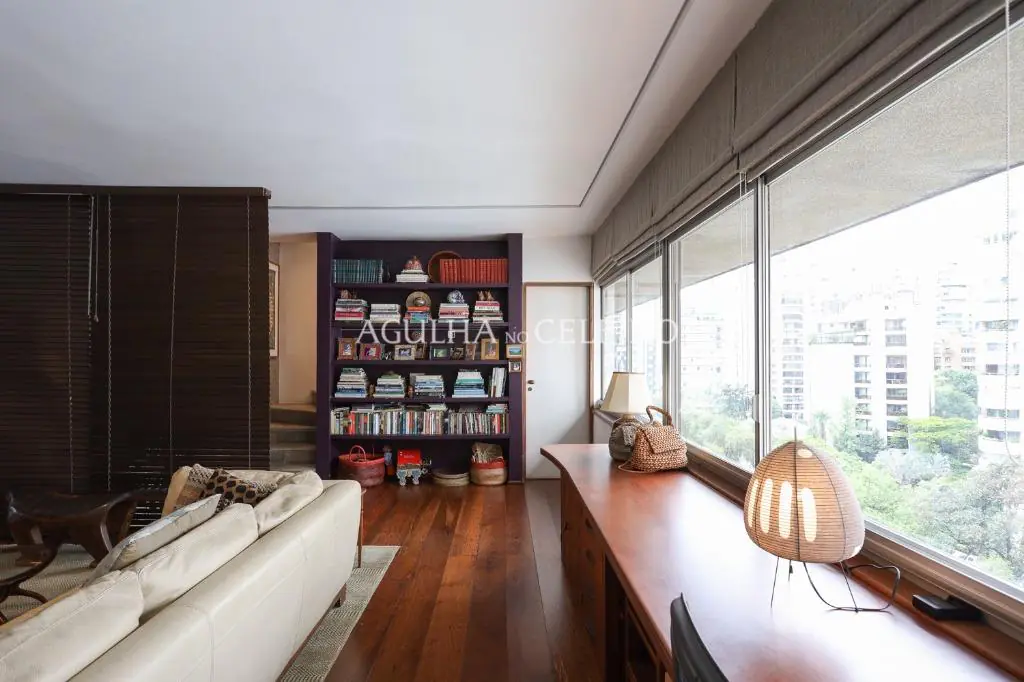 Cobertura única no Itaim Bibi para venda. – CO0704