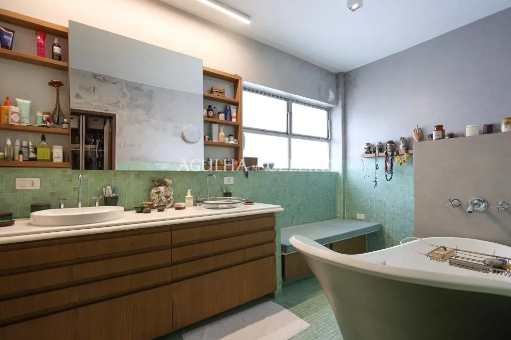 Cobertura única no Itaim Bibi para venda. – CO0704