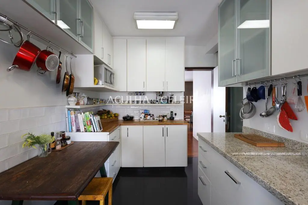 Cobertura única no Itaim Bibi para venda. – CO0704