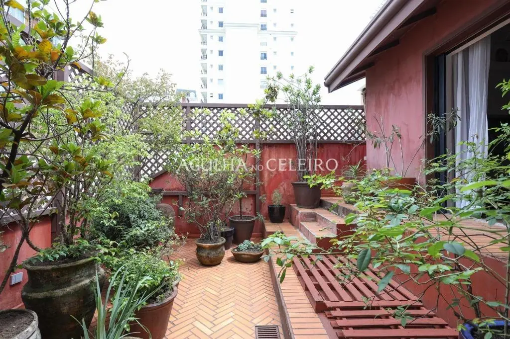 Cobertura única no Itaim Bibi para venda. – CO0704