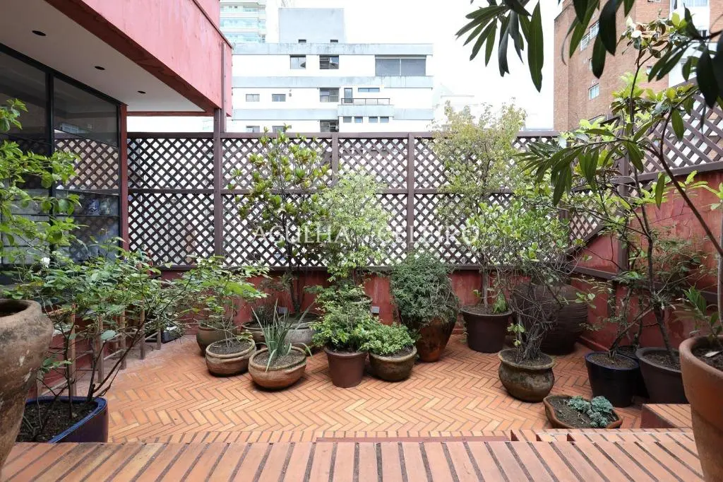 Cobertura única no Itaim Bibi para venda. – CO0704