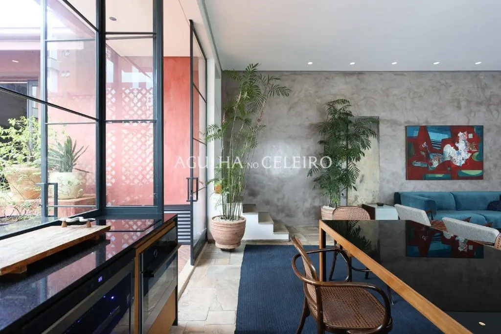 Cobertura única no Itaim Bibi para venda. – CO0704