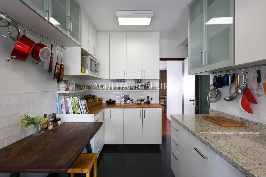 Cobertura única no Itaim Bibi para venda. – CO0704