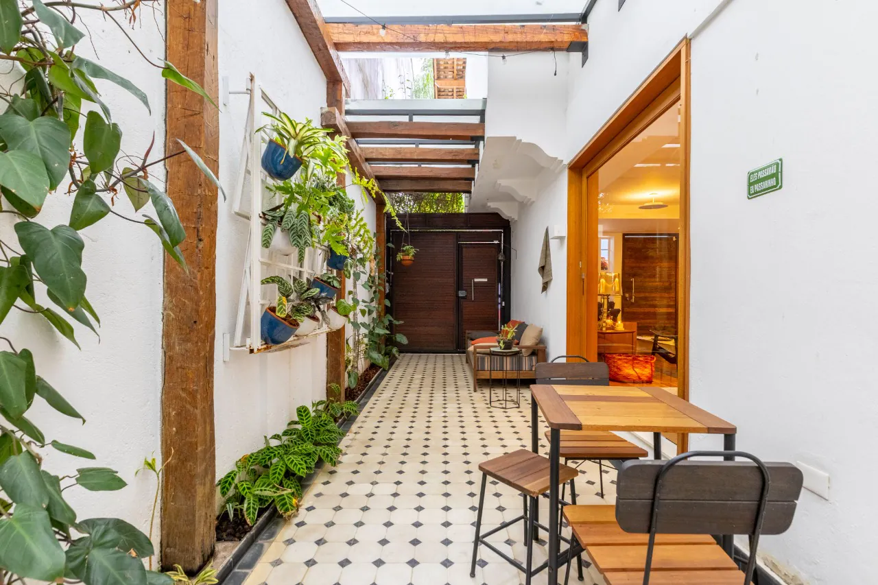 Casa de Vila charmosa à venda no Jardim Paulista. – VL0081