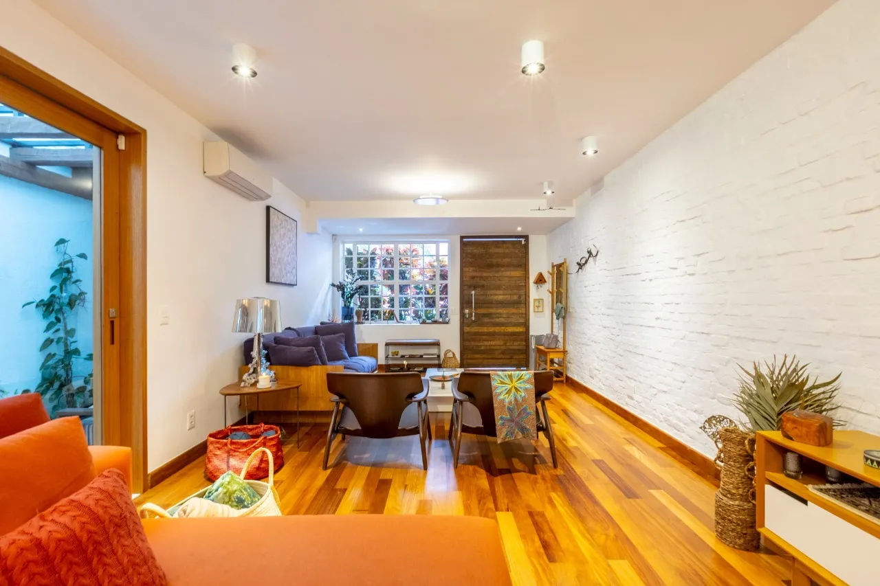 Casa de Vila charmosa à venda no Jardim Paulista. – VL0081