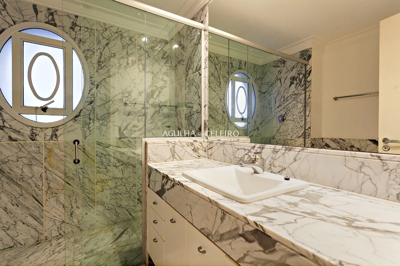 apartamento-amplo-moderno-e-ensolarado-no-melhor-localizacao-do-bairro-19859-8