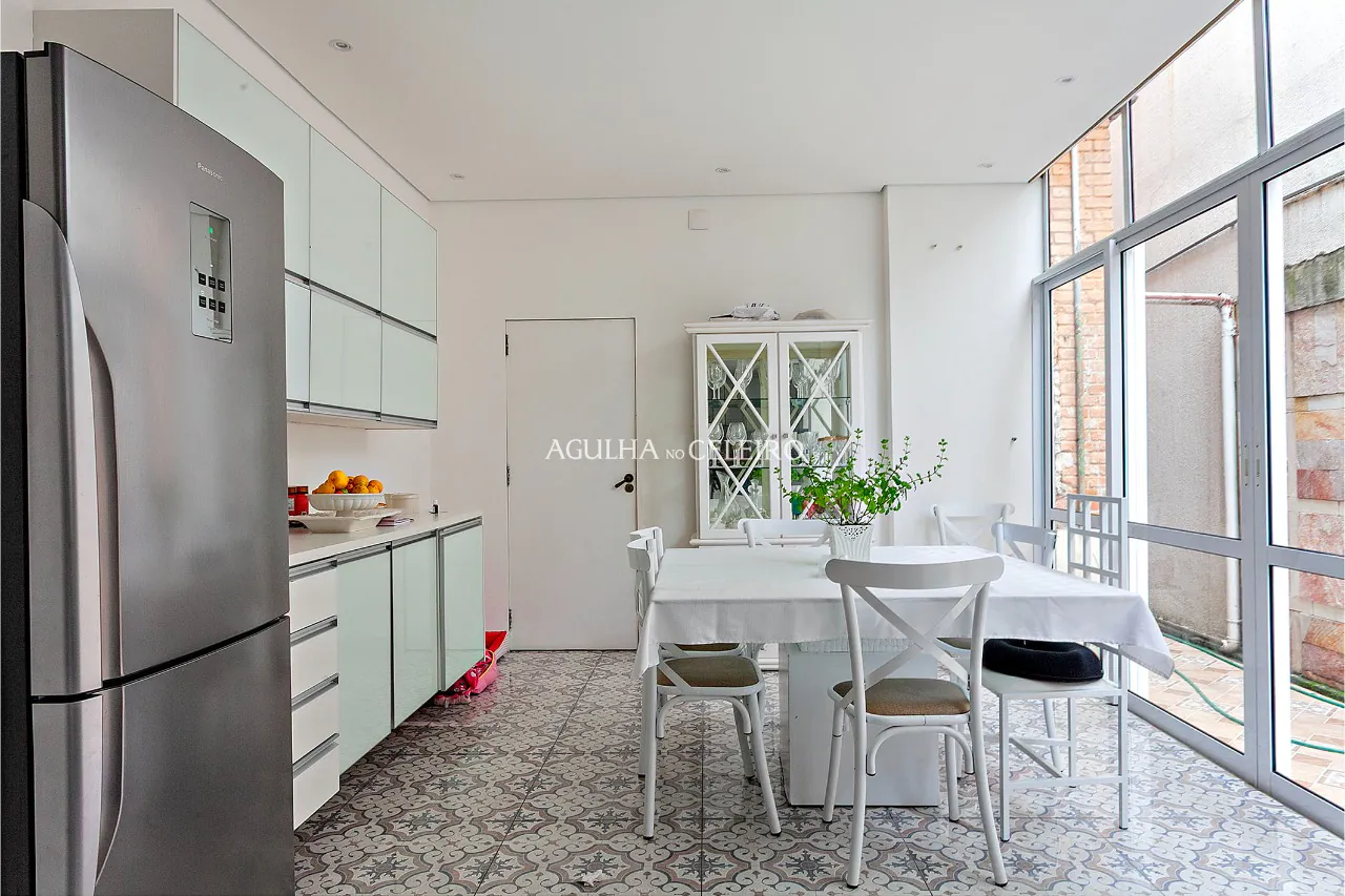 casa-charmosa-com-estilo-europeu-no-jardim-paulista-19608-8