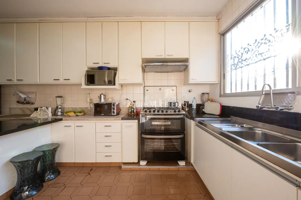 casa-com-vista-para-o-verde-a-venda-no-jardim-guedala-19801-8