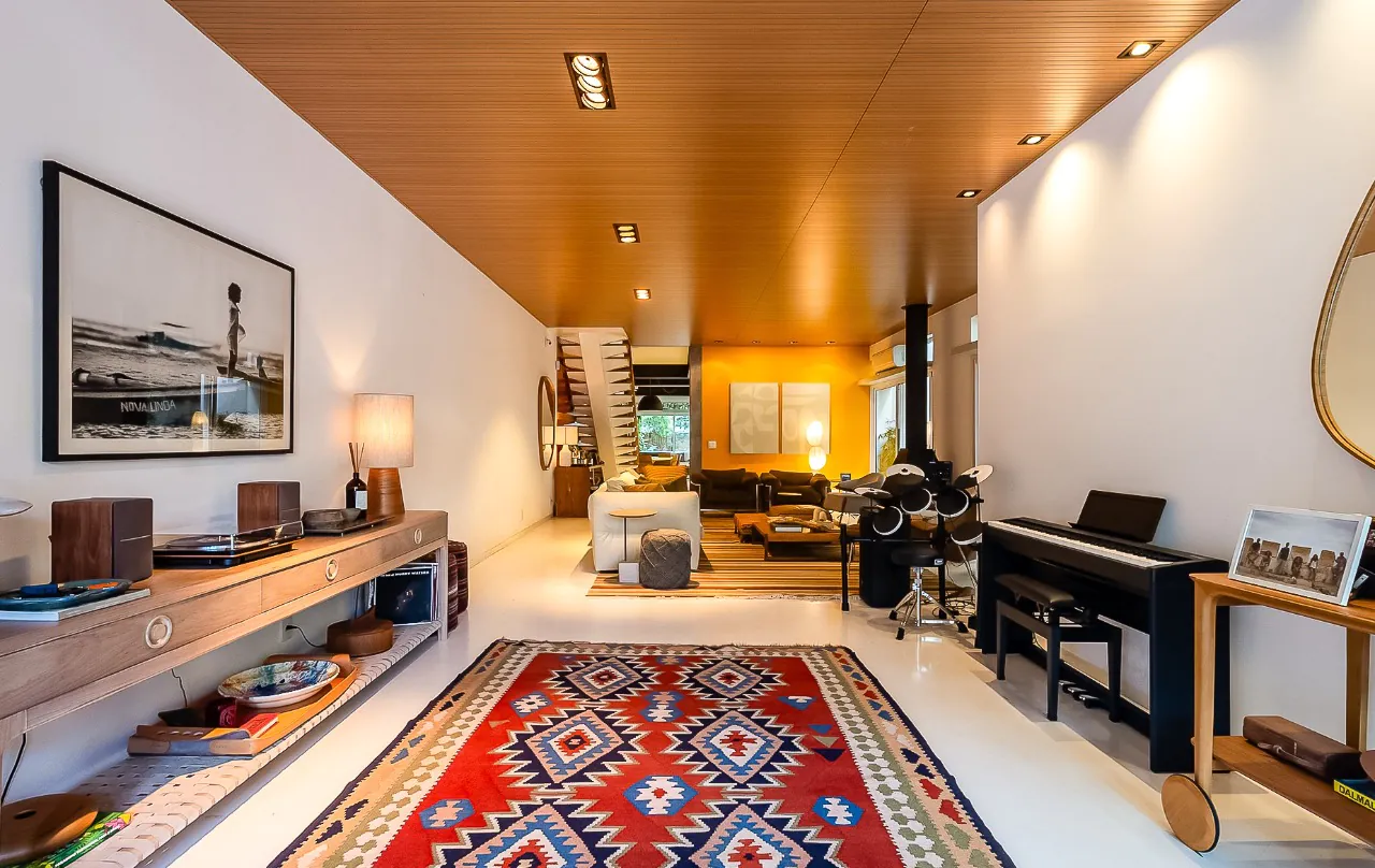 casa-moderna-e-descolada-com-planta-espacosa-e-otima-area-externa-na-vila-nova-conceicao-19902-9