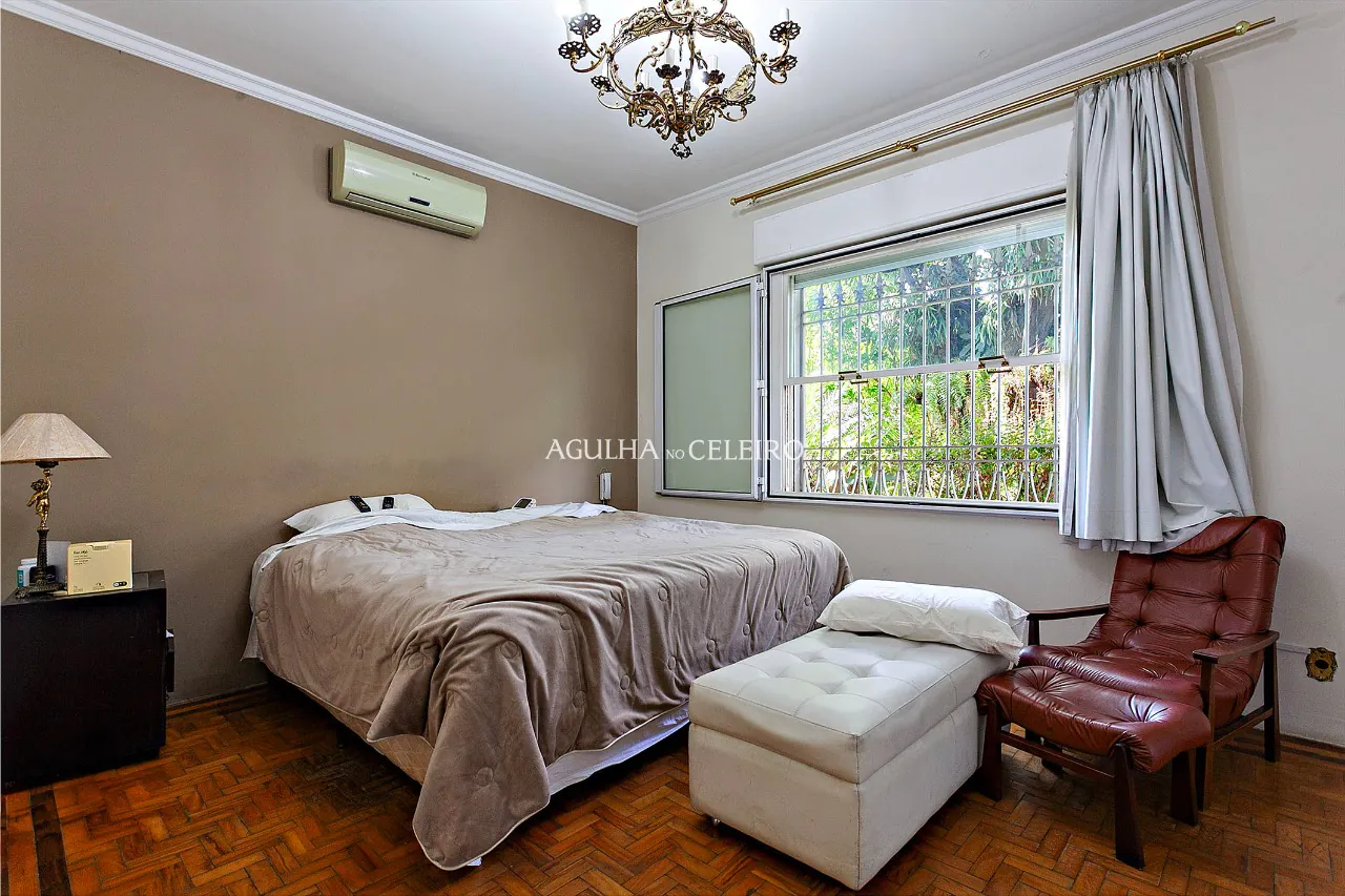 casa-terrea-ampla-com-estilo-classico-18685-11