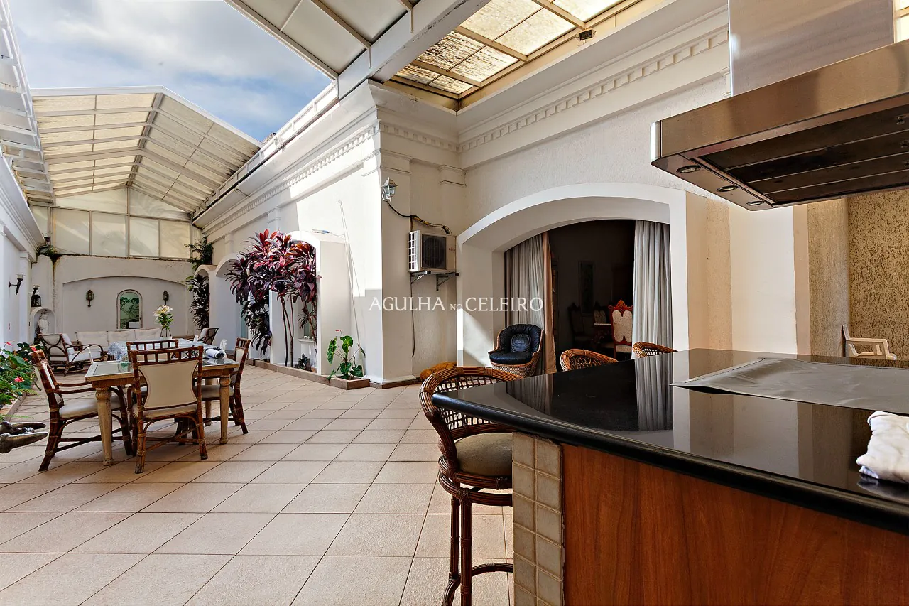 casa-terrea-ampla-com-estilo-classico-18685-2