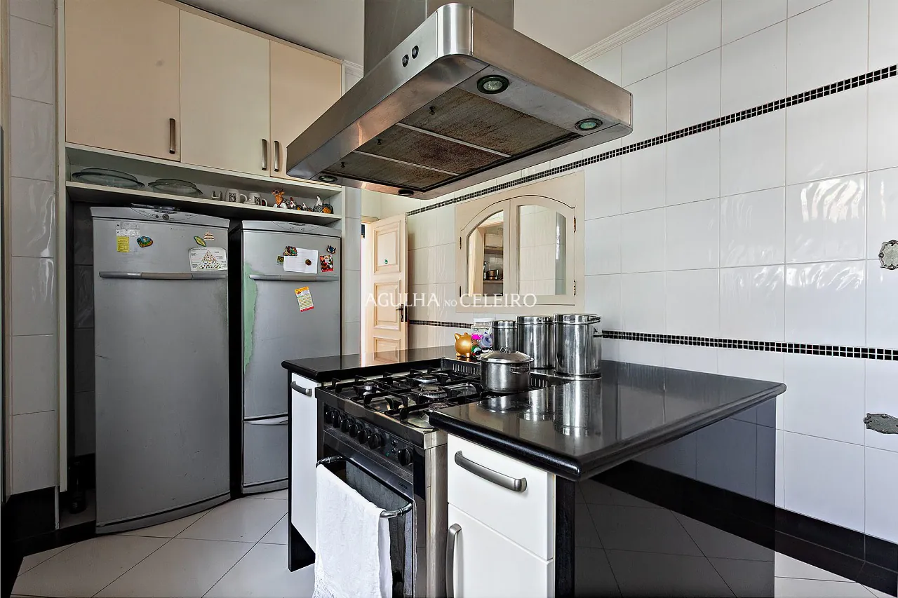 casa-terrea-ampla-com-estilo-classico-18685-9