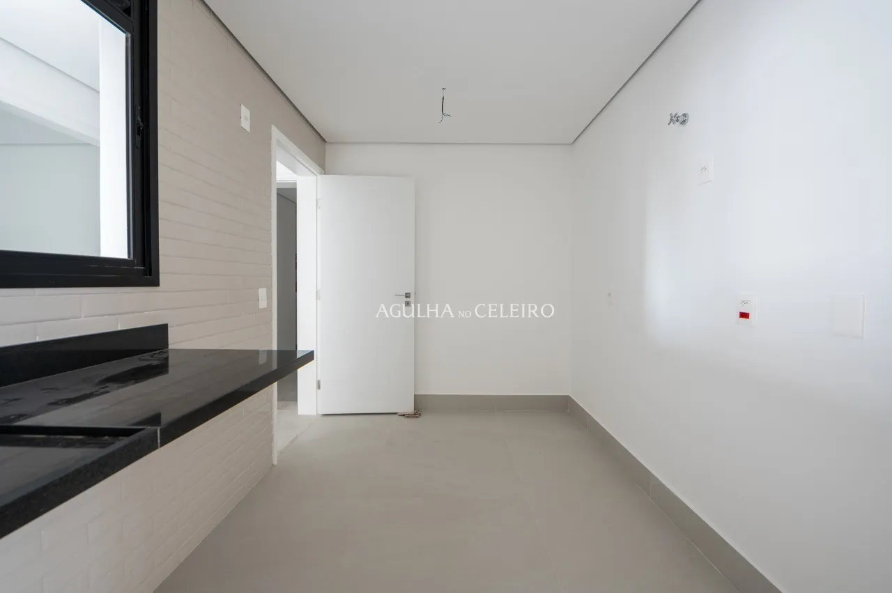 Apartamento com varanda integrada no Jardim América – 18915